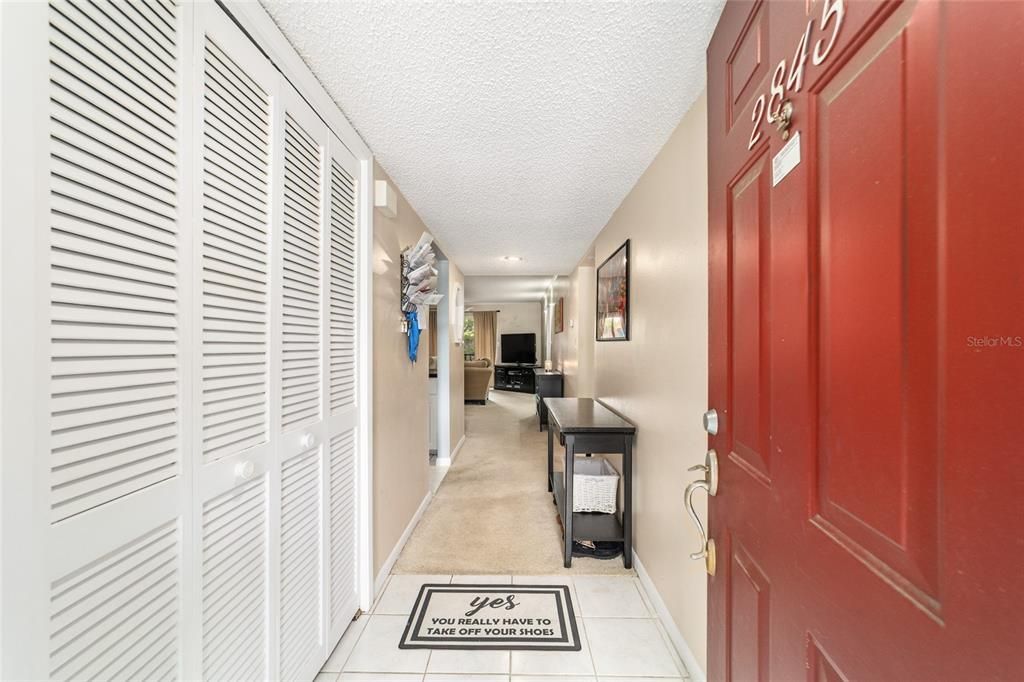 For Sale: $179,900 (2 beds, 2 baths, 1038 Square Feet)