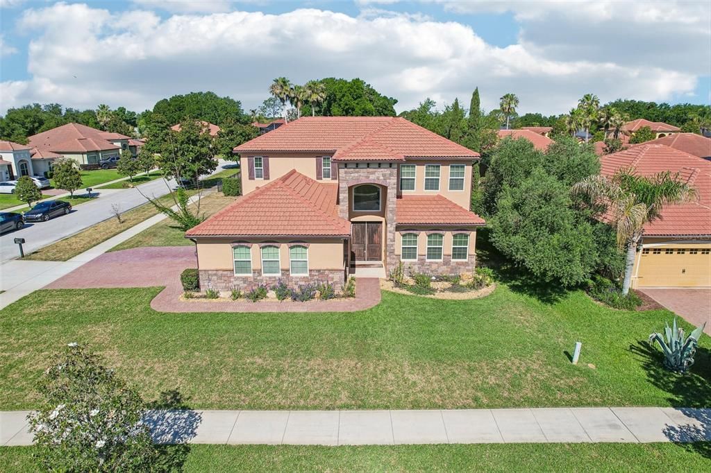 En Venta: $665,000 (5 camas, 3 baños, 3282 Pies cuadrados)