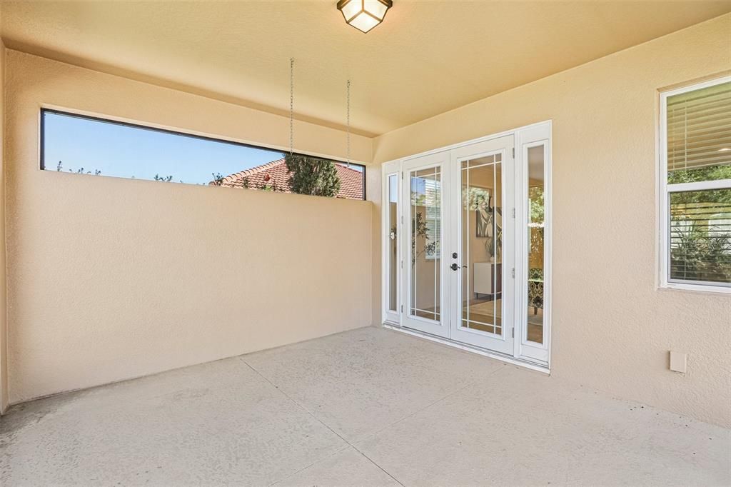 En Venta: $665,000 (5 camas, 3 baños, 3282 Pies cuadrados)