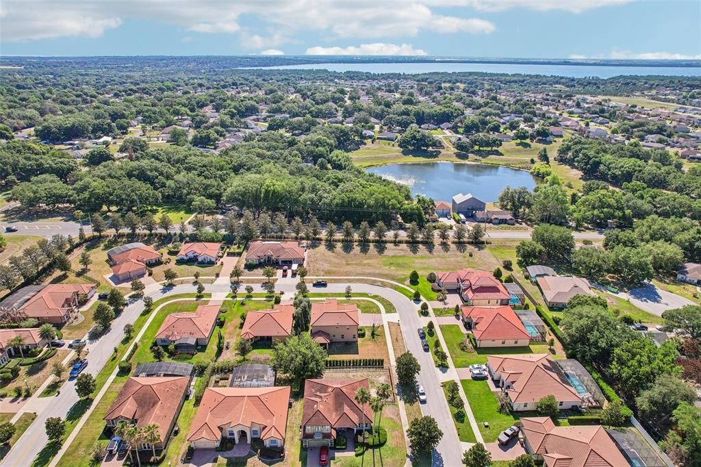 En Venta: $665,000 (5 camas, 3 baños, 3282 Pies cuadrados)