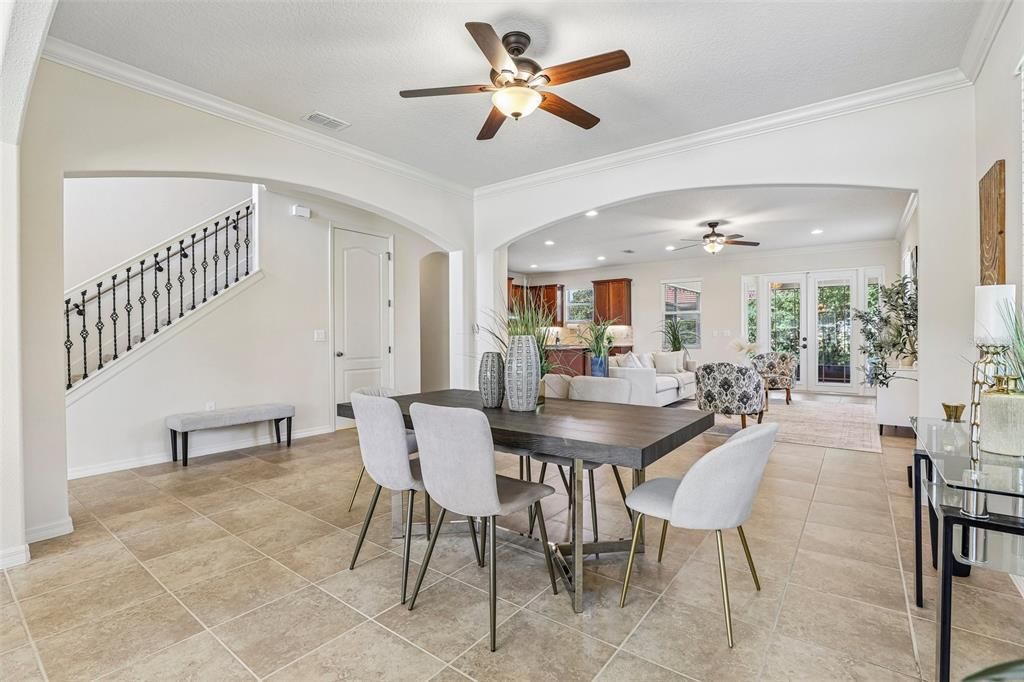 En Venta: $665,000 (5 camas, 3 baños, 3282 Pies cuadrados)