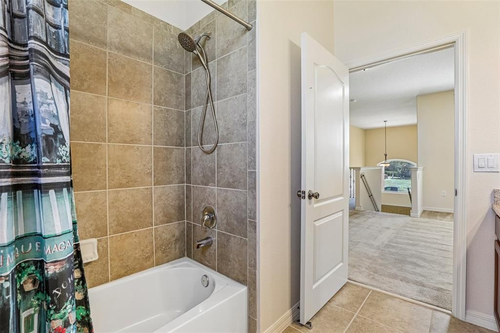 En Venta: $665,000 (5 camas, 3 baños, 3282 Pies cuadrados)