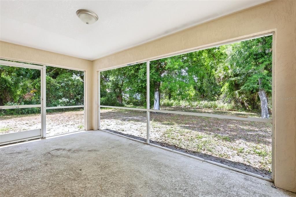 For Sale: $259,000 (3 beds, 2 baths, 1241 Square Feet)