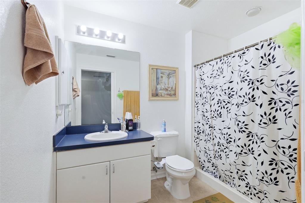 For Sale: $259,000 (3 beds, 2 baths, 1241 Square Feet)