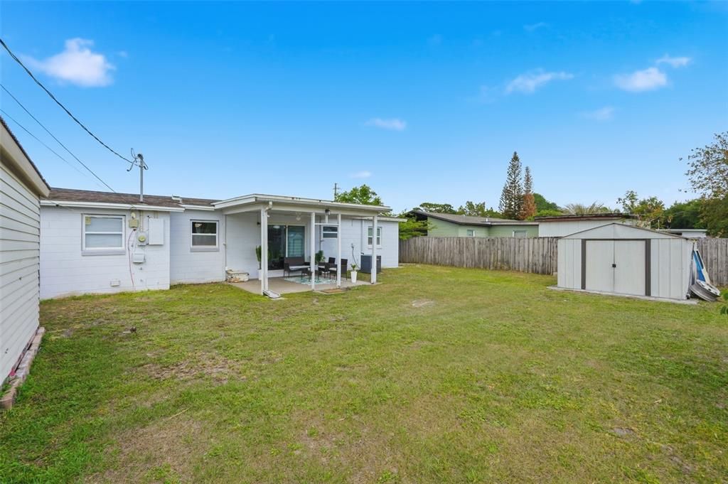 Activo con contrato: $335,000 (3 camas, 1 baños, 936 Pies cuadrados)