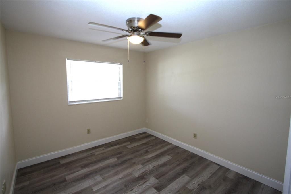For Sale: $332,900 (3 beds, 2 baths, 1953 Square Feet)