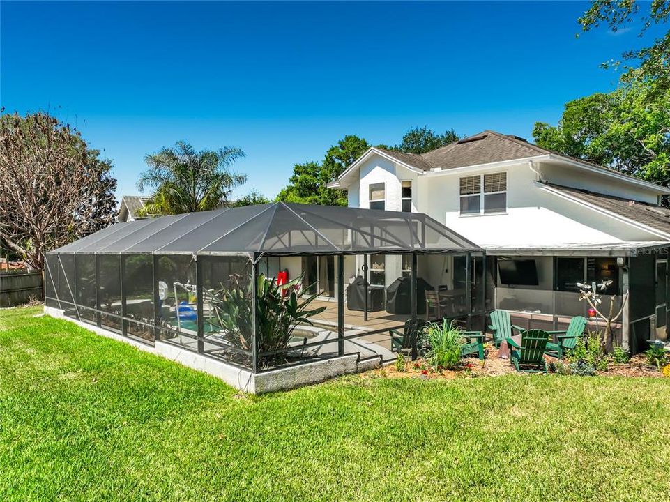 Active With Contract: $599,900 (4 beds, 2 baths, 2889 Square Feet)