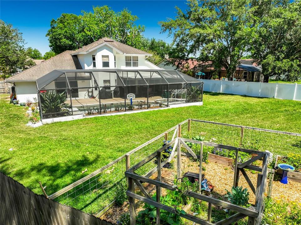 Active With Contract: $599,900 (4 beds, 2 baths, 2889 Square Feet)