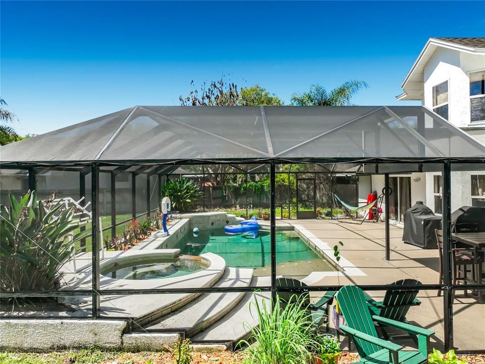 Active With Contract: $599,900 (4 beds, 2 baths, 2889 Square Feet)