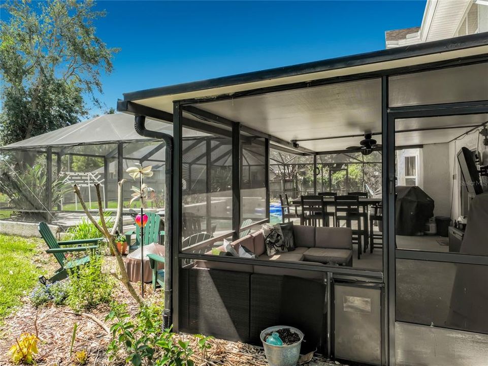 Active With Contract: $599,900 (4 beds, 2 baths, 2889 Square Feet)