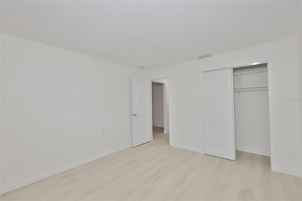 Activo con contrato: $1,097,500 (6 camas, 0 baños, 2400 Pies cuadrados)