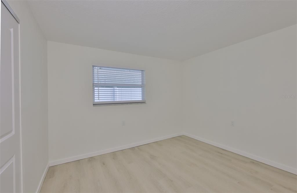 Activo con contrato: $1,097,500 (6 camas, 0 baños, 2400 Pies cuadrados)