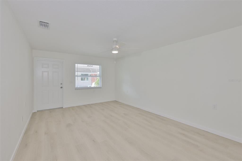 Activo con contrato: $1,097,500 (6 camas, 0 baños, 2400 Pies cuadrados)