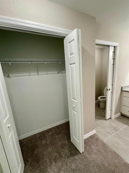 For Rent: $2,100 (3 beds, 2 baths, 1557 Square Feet)