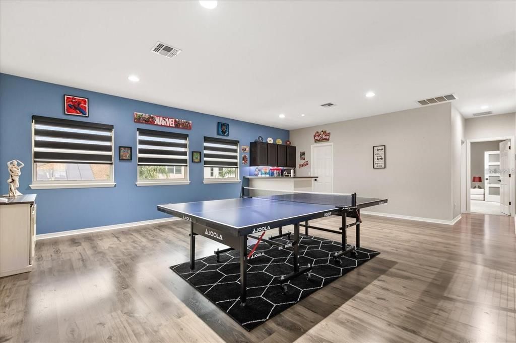 For Sale: $1,499,000 (6 beds, 4 baths, 4377 Square Feet)
