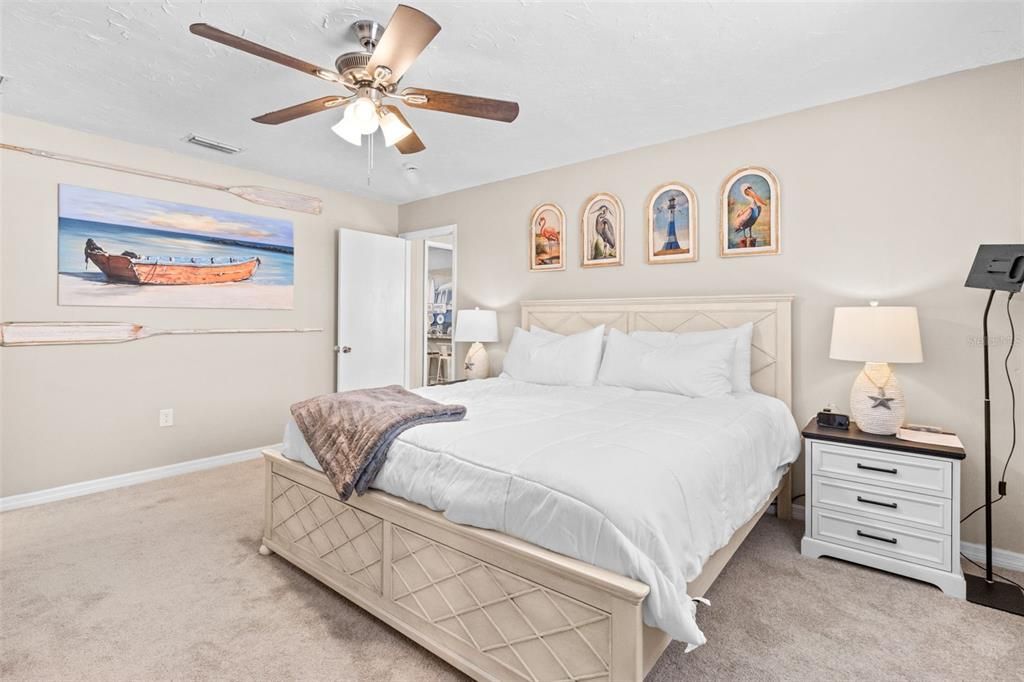 Activo con contrato: $534,900 (4 camas, 2 baños, 1844 Pies cuadrados)