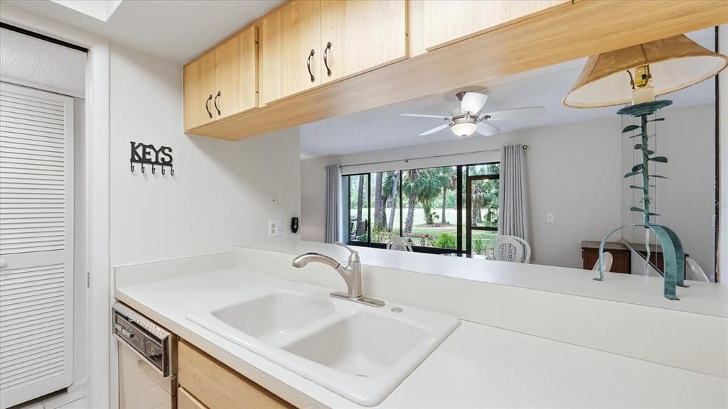 En Venta: $169,900 (1 camas, 1 baños, 786 Pies cuadrados)