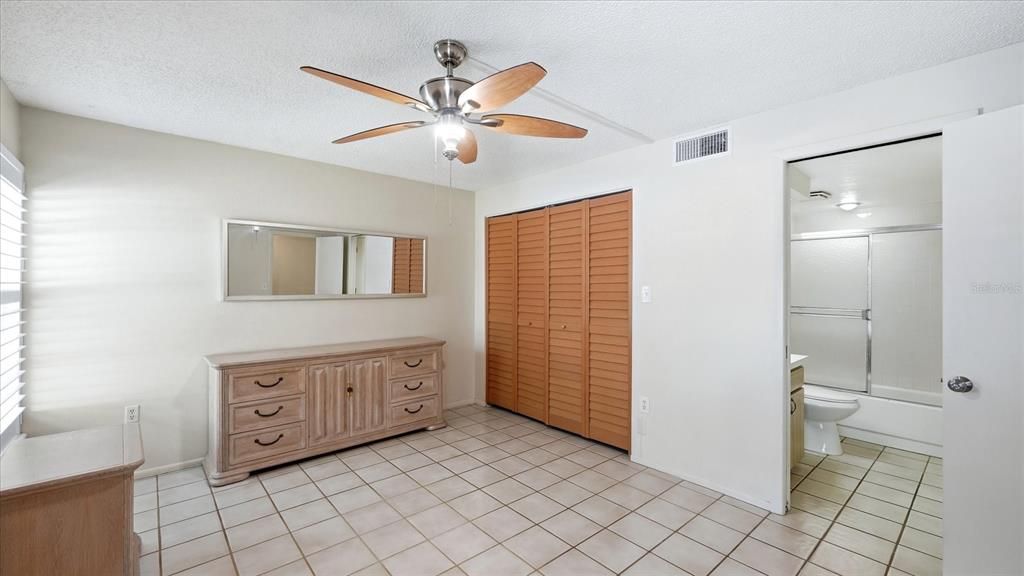 En Venta: $169,900 (1 camas, 1 baños, 786 Pies cuadrados)