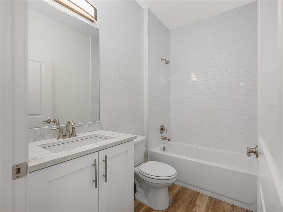 For Sale: $375,000 (3 beds, 2 baths, 1546 Square Feet)