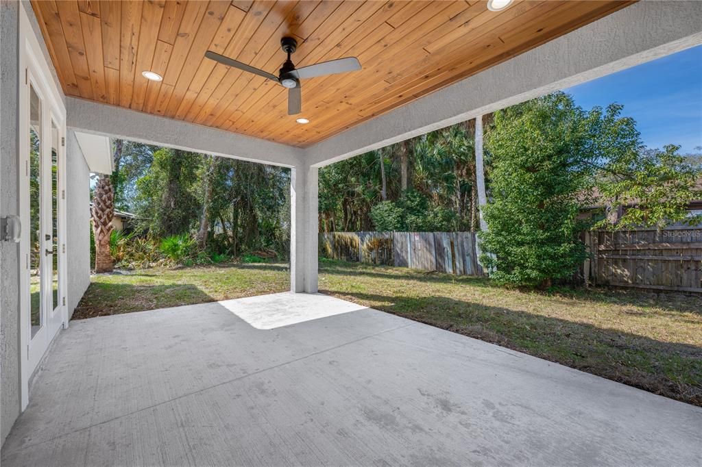 For Sale: $375,000 (3 beds, 2 baths, 1546 Square Feet)