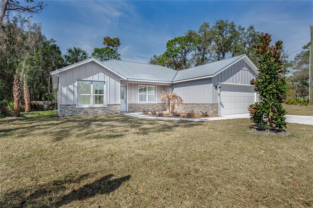 For Sale: $375,000 (3 beds, 2 baths, 1546 Square Feet)