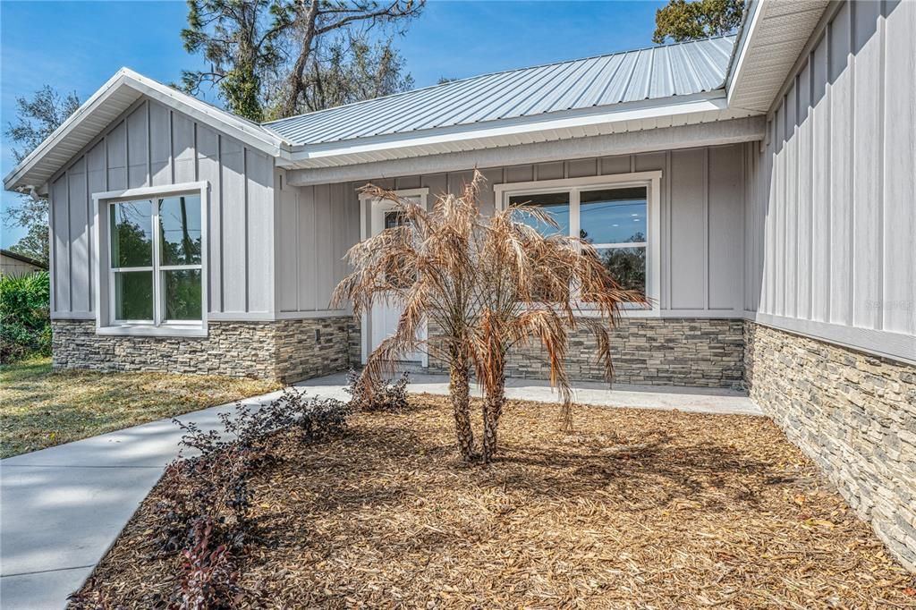 For Sale: $375,000 (3 beds, 2 baths, 1546 Square Feet)