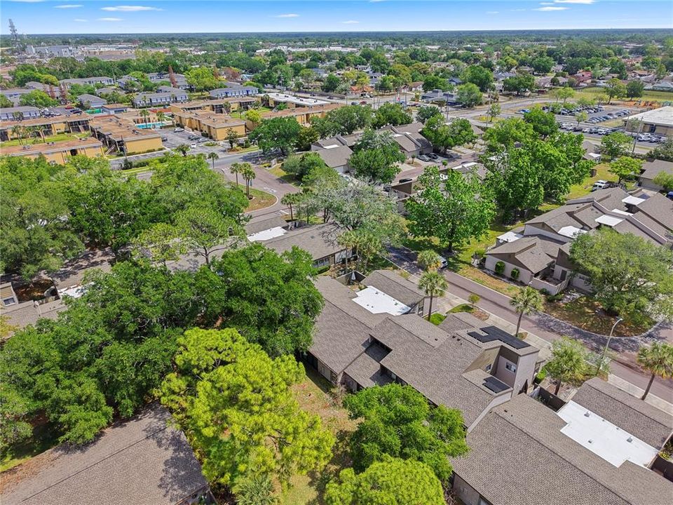 For Sale: $299,900 (2 beds, 2 baths, 1296 Square Feet)