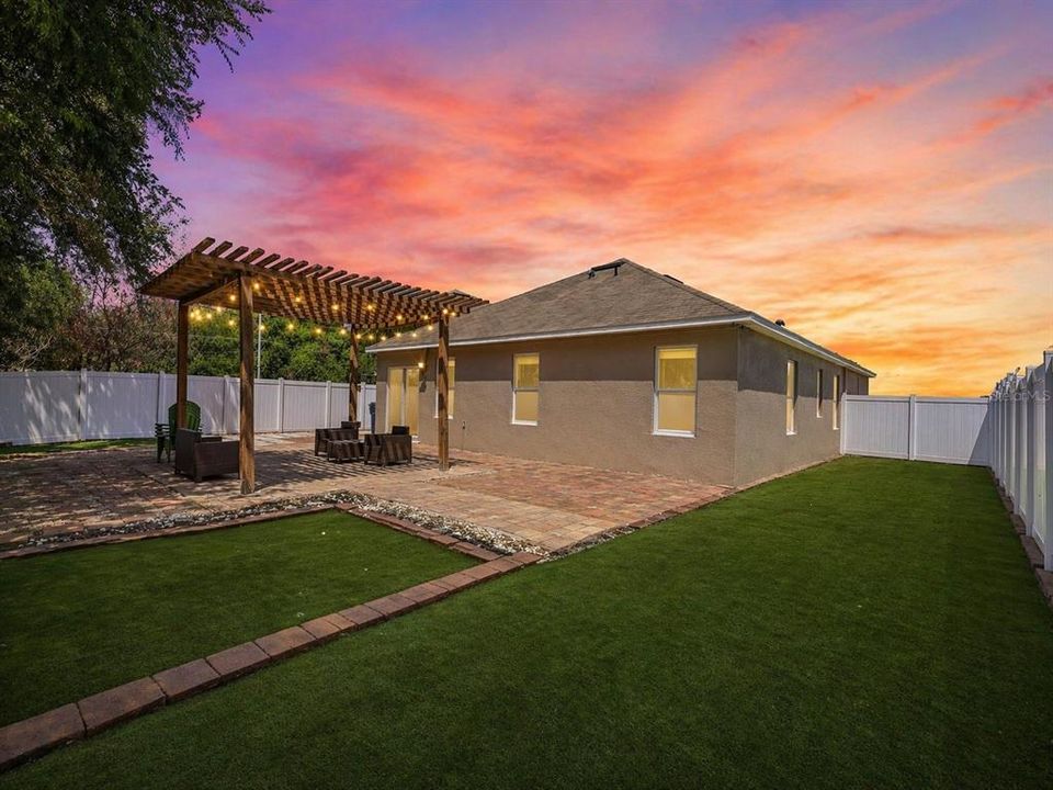 Active With Contract: $290,000 (4 beds, 2 baths, 1767 Square Feet)