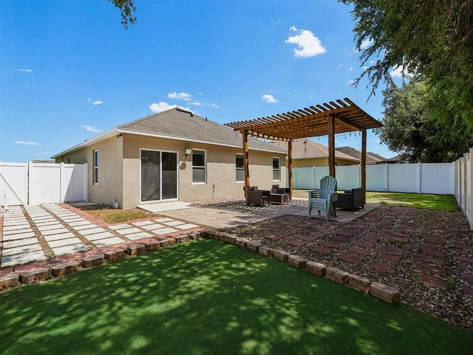 Active With Contract: $290,000 (4 beds, 2 baths, 1767 Square Feet)