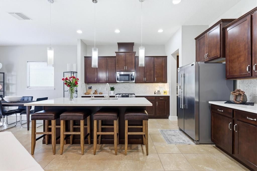 En Venta: $1,300,000 (4 camas, 3 baños, 3213 Pies cuadrados)