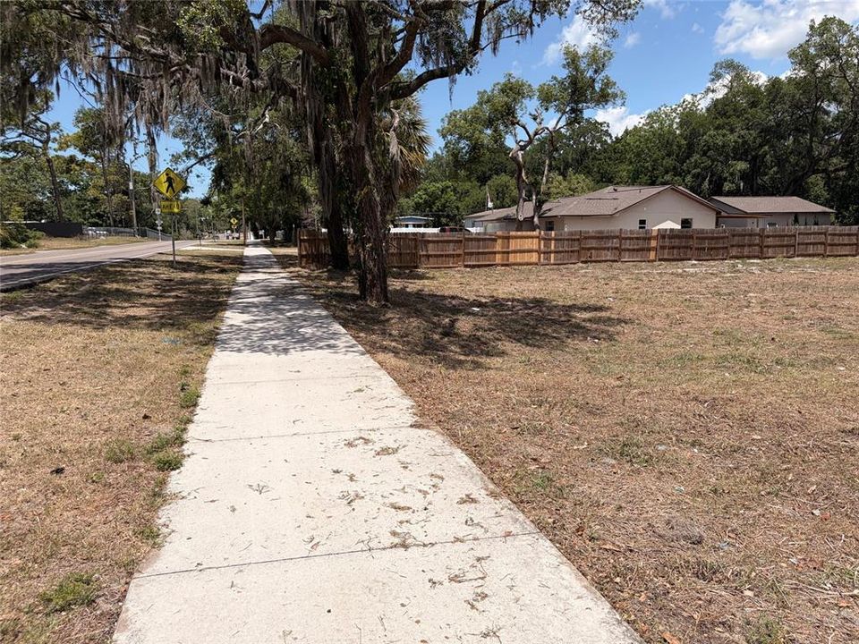 En Venta: $57,000 (0.44 acres)