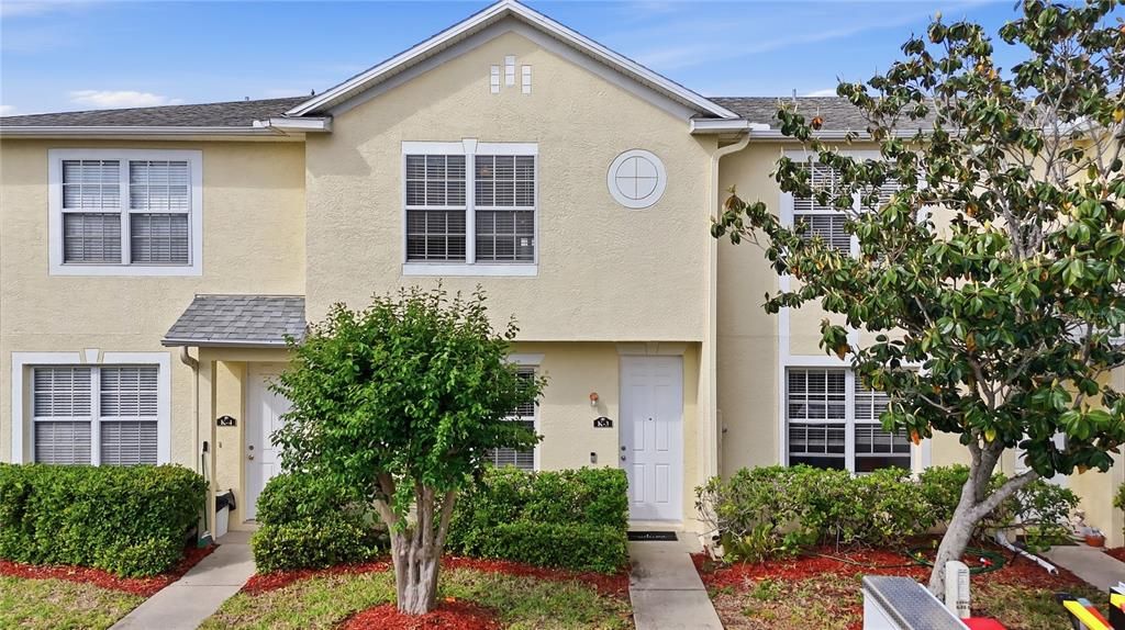 For Sale: $235,000 (3 beds, 2 baths, 1596 Square Feet)
