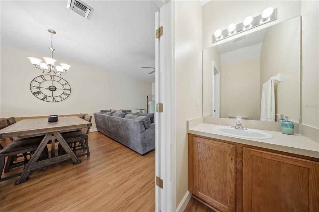For Sale: $235,000 (3 beds, 2 baths, 1596 Square Feet)