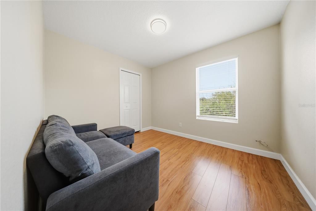 For Sale: $235,000 (3 beds, 2 baths, 1596 Square Feet)