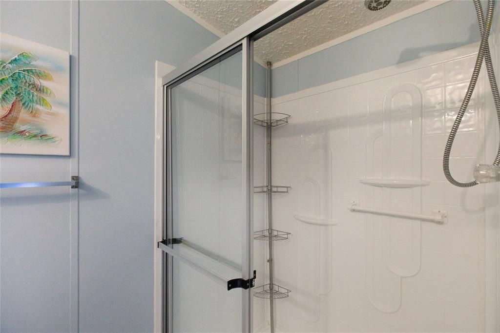 For Rent: $1,700 (2 beds, 2 baths, 960 Square Feet)