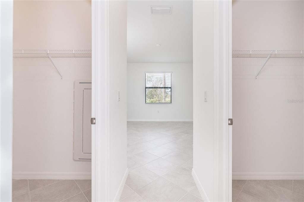 В аренду: $2,400 (3 спален, 3 ванн, 2177 Квадратных фут)