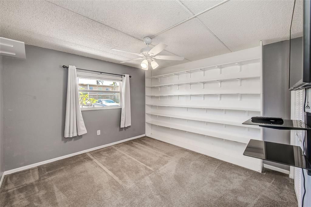 For Sale: $187,000 (2 beds, 2 baths, 1190 Square Feet)