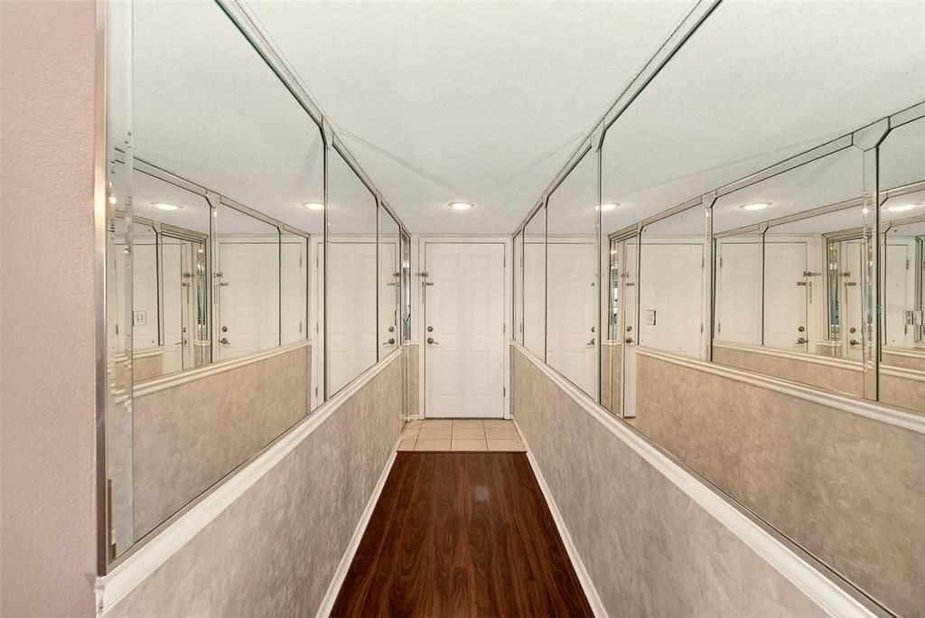 For Sale: $187,000 (2 beds, 2 baths, 1190 Square Feet)