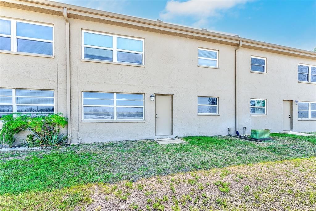 For Sale: $187,000 (2 beds, 2 baths, 1190 Square Feet)