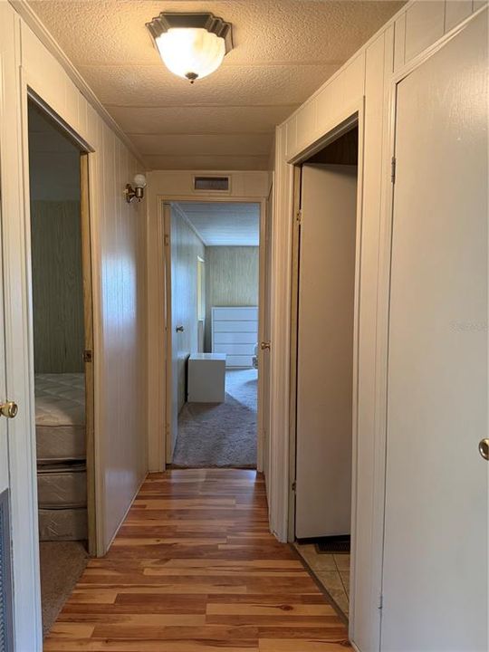 For Sale: $157,000 (2 beds, 2 baths, 1152 Square Feet)