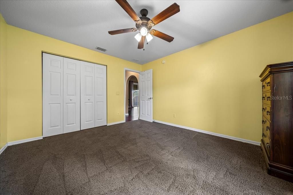 For Sale: $569,900 (3 beds, 2 baths, 2208 Square Feet)