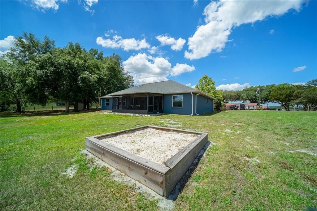 For Sale: $569,900 (3 beds, 2 baths, 2208 Square Feet)