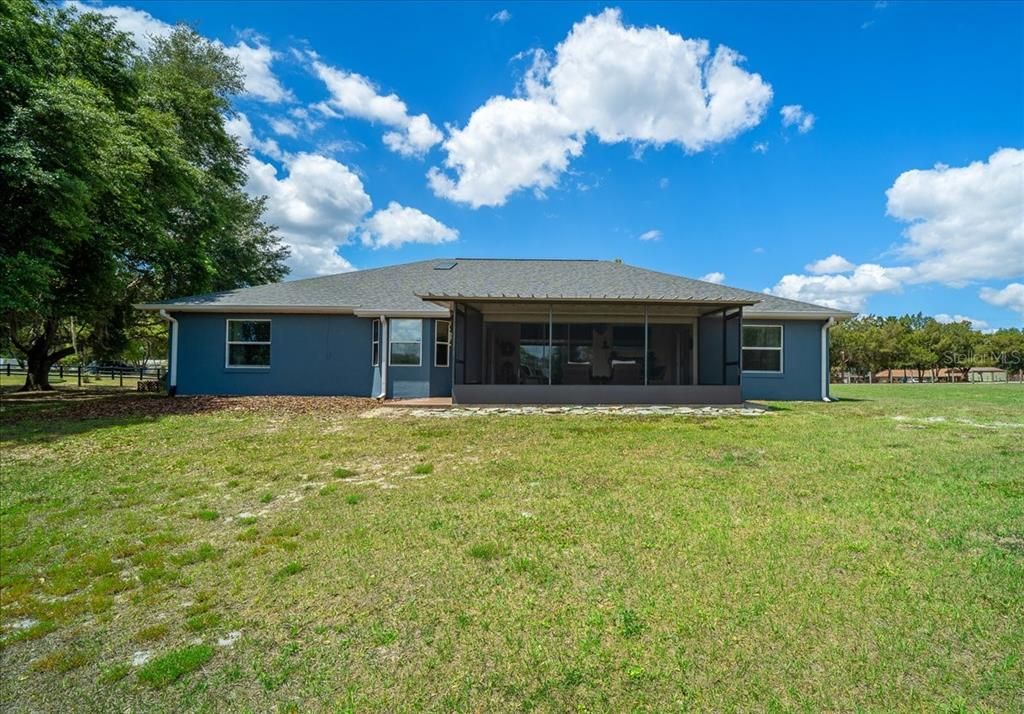For Sale: $569,900 (3 beds, 2 baths, 2208 Square Feet)