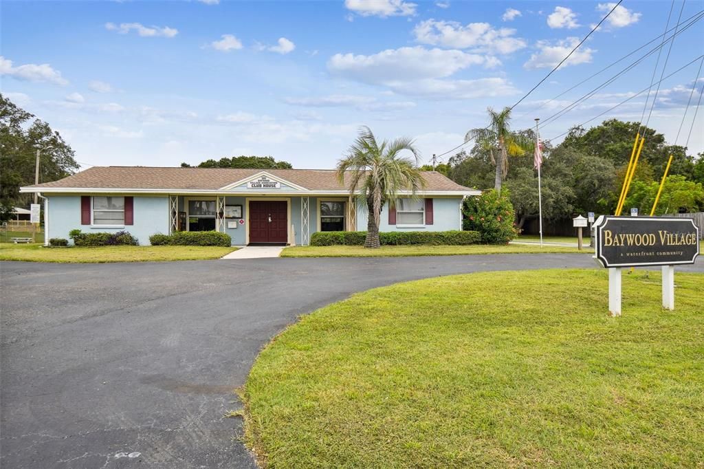 Active With Contract: $1,099,999 (3 beds, 3 baths, 2124 Square Feet)