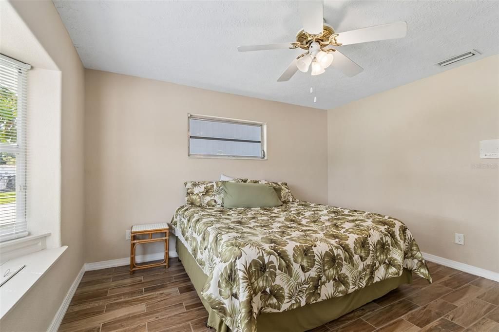 Active With Contract: $1,099,999 (3 beds, 3 baths, 2124 Square Feet)