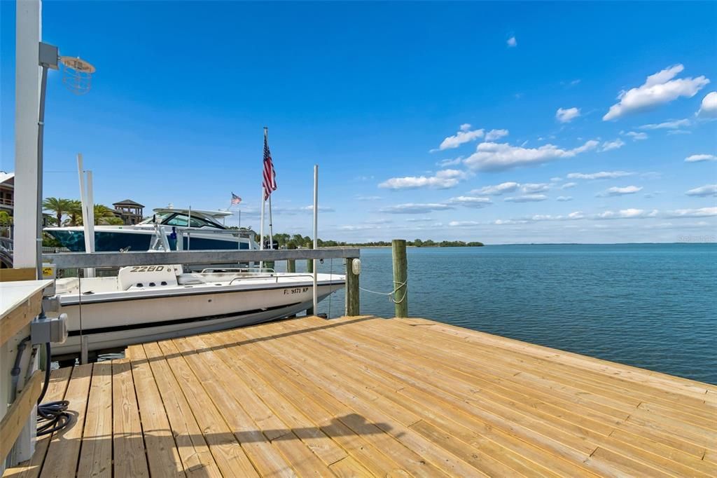 Active With Contract: $1,099,999 (3 beds, 3 baths, 2124 Square Feet)
