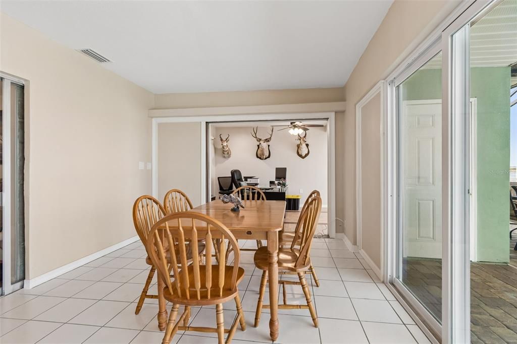 Active With Contract: $1,099,999 (3 beds, 3 baths, 2124 Square Feet)