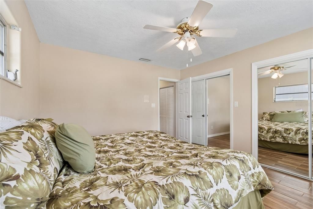 Active With Contract: $1,099,999 (3 beds, 3 baths, 2124 Square Feet)