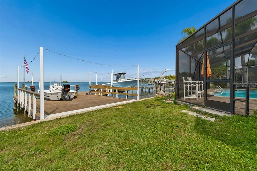 Active With Contract: $1,099,999 (3 beds, 3 baths, 2124 Square Feet)