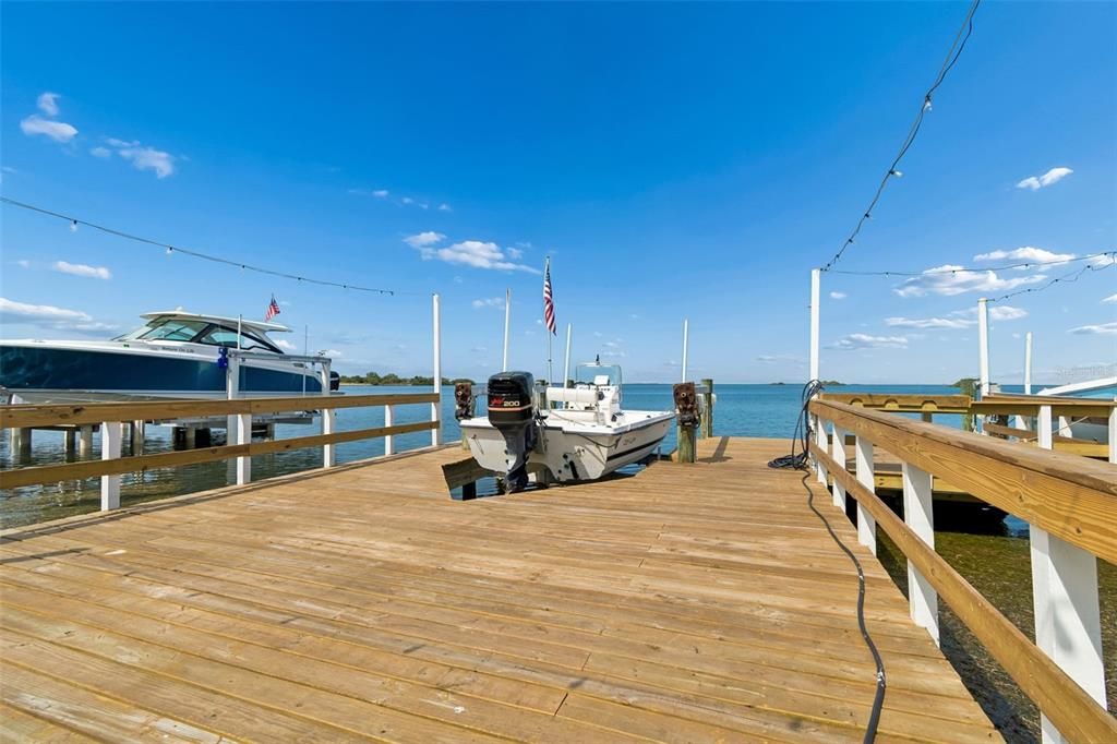 Active With Contract: $1,099,999 (3 beds, 3 baths, 2124 Square Feet)